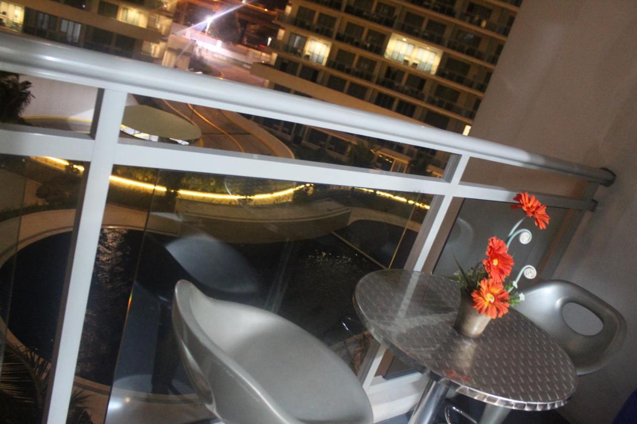 Azure Urban Resort A4 Near Airport Mall With Wavepool Paranaque City Εξωτερικό φωτογραφία