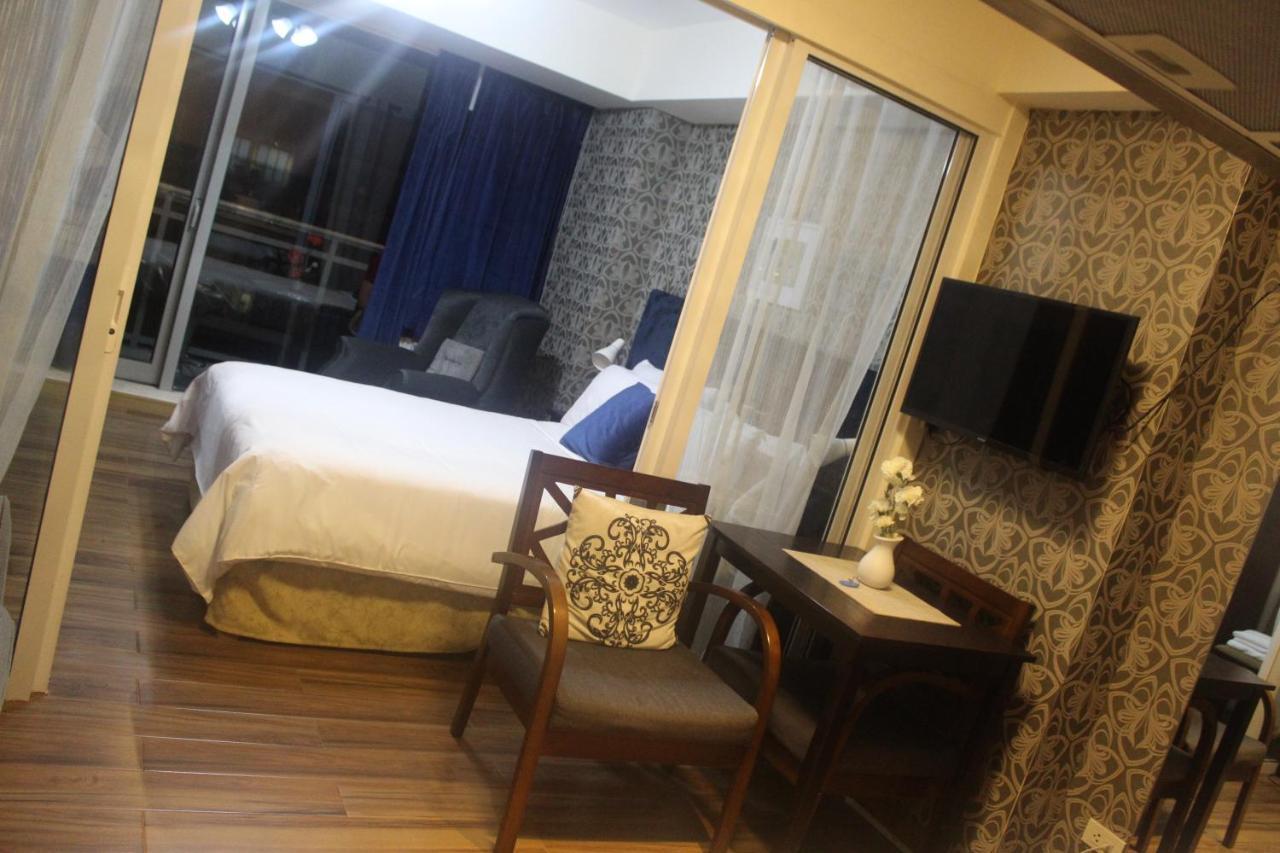Azure Urban Resort A4 Near Airport Mall With Wavepool Paranaque City Εξωτερικό φωτογραφία
