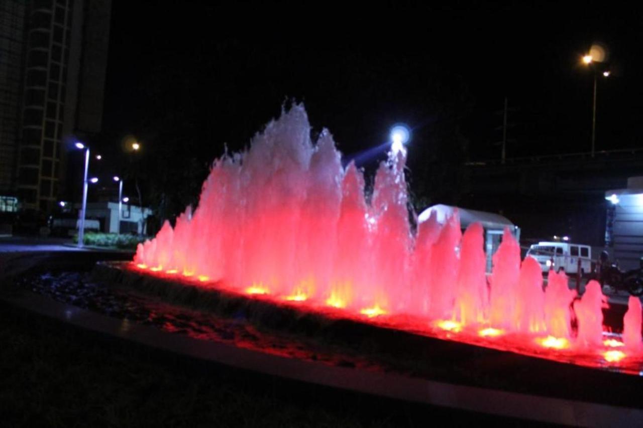 Azure Urban Resort A4 Near Airport Mall With Wavepool Paranaque City Εξωτερικό φωτογραφία